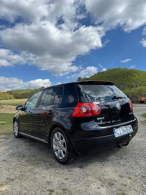 Vând Golf 5 1.6 FSI ). Nu sunt interesat de schimburi. - imagine 5