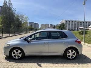 Toyota Auris , an fabricatie 2010 , 128000 Km