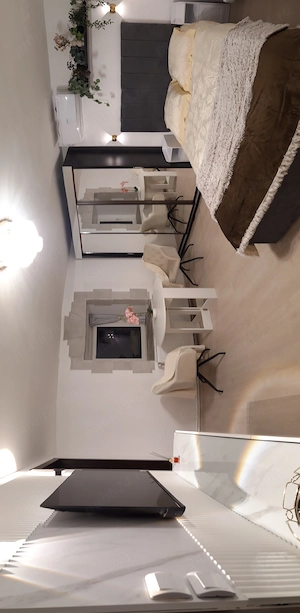 Închiriez Studio (2 camere) Metrou Eroilor Str Știrbei Vodă. Primă Chirie - imagine 2