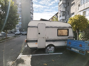 Vând Rulota Hobby 350