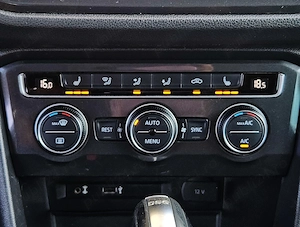 Vw Tiguan "Gold Edition" - CUTIE AUTOMATA - 2.0 TDI - 150 c.p. - 2017 2018 - euro 6 - imagine 10