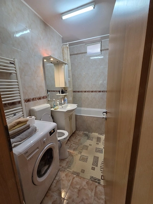 De vânzare apartament 3 camere zona Lunca, Reșița - imagine 5
