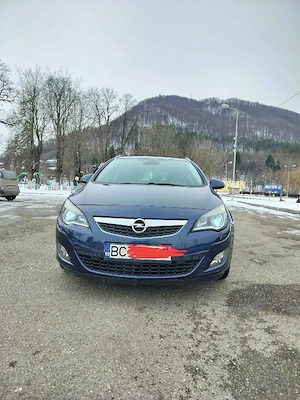 Vând Opel Astra (J),An Fab 2011,2.0.Cdti - imagine 6
