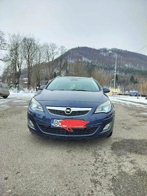 Vând Opel Astra (J),An Fab 2011,2.0.Cdti - imagine 4