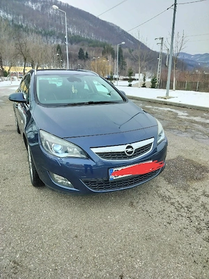Vând Opel Astra (J),An Fab 2011,2.0.Cdti - imagine 2