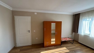 Proprietar închiriez casă individuală deosebită în zonă liniștită - imagine 5