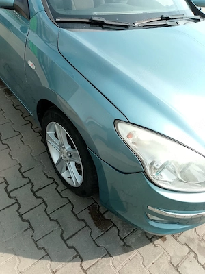 Hyundai i30, 1,6, crdi 2007 - imagine 6