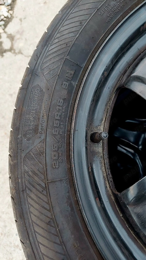 Roti vara goodyear 205/55R16 dot 2024 - imagine 4
