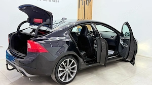 ** Volvo S60 R-design** - imagine 9