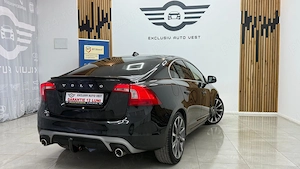 ** Volvo S60 R-design** - imagine 5