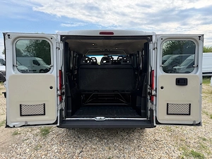 Peugeot Boxer 2.2 euro5 9 locuri 2015 - imagine 4