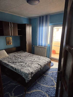 Vand apartament 2 camere cu garaj - imagine 2