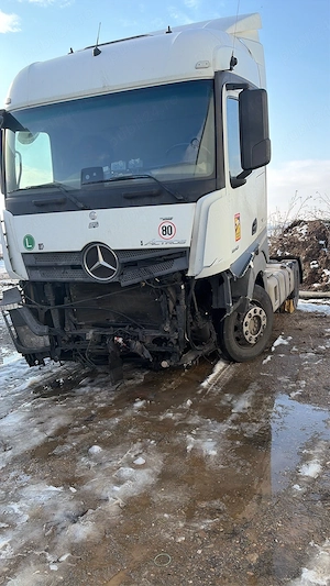 Dezmembrez Mercedes Actros MP 2016 
