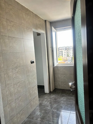 BCalea Grivitei--Metrou Grivita,apartament 3 camere  nemobilat semimob B - imagine 2