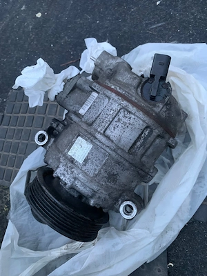 Compresor ac clima vw golf 5 skoda octavia 2 touran t1 passat b6 - imagine 2