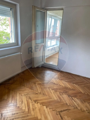 Apartament cu 3 camere de vânzare în zona apreciata - imagine 6