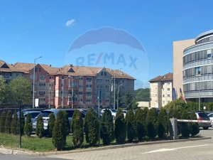 Apartament cu 3 camere de vânzare în zona apreciata