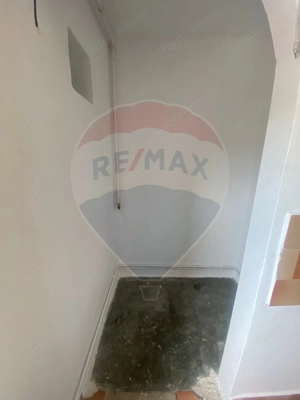 Apartament cu 3 camere de vânzare în zona apreciata - imagine 16
