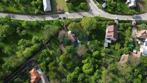 Teren de vânzare in Voinesti / Leresti înconjurat de natura - imagine 7