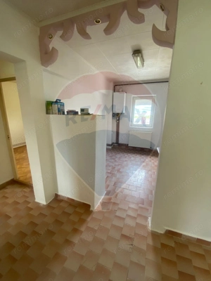 Apartament cu 3 camere de vânzare în zona apreciata - imagine 15