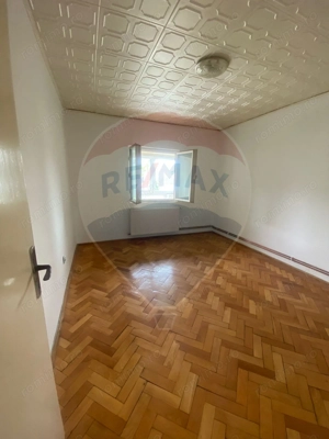 Apartament cu 3 camere de vânzare în zona apreciata - imagine 10