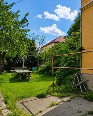 Proprietate, 75 mp, piscină, beci și 2 garaje, zona Central - imagine 2
