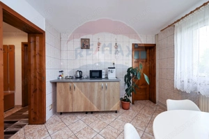 Casa cu gradina si spatiu comercial în zona centrala Secele - imagine 11