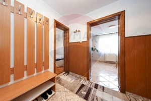 Casa cu gradina si spatiu comercial în zona centrala Secele - imagine 12