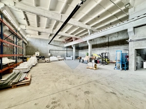 Hala industriala 612 mp + birouri 225 mp – Codlea, Brasov
