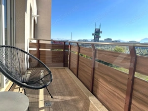 Apartament 2 camere, Urban Coresi, etaj intermediar, loc de parcare si boxa - imagine 2