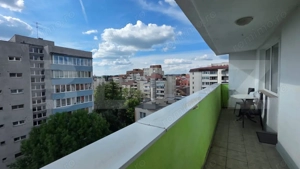 Apartament cu 2 camere de vânzare – zona centrală, - Zona Policlinica