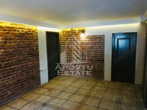Spatiu comercial central-49mp-Ideal birouri,fast-food,Cabinet - imagine 2