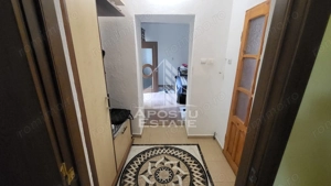 Casa individuala cu 6 camere,2 bai,teren de 1017 mp Pischia Central - imagine 6