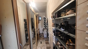 Casa individuala cu 6 camere,2 bai,teren de 1017 mp Pischia Central - imagine 8