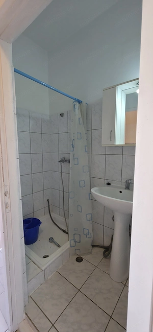 200 euro!!!Garsoniera Et 3 Zona Buziasului - imagine 6
