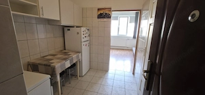 200 euro!!!Garsoniera Et 3 Zona Buziasului - imagine 3