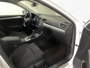 Skoda Superb - imagine 9