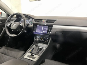 Skoda Superb - imagine 8