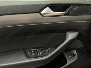 Volkswagen Passat - imagine 19