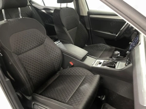 Skoda Superb - imagine 10