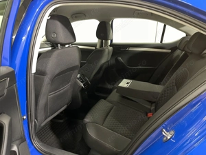 Skoda Superb - imagine 11