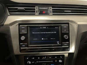 Volkswagen Passat - imagine 15