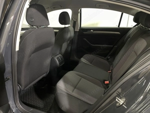 Volkswagen Passat - imagine 11