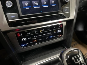 Volkswagen Passat - imagine 18