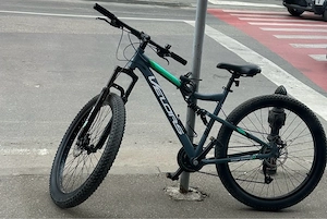 bicicleta MTB munte