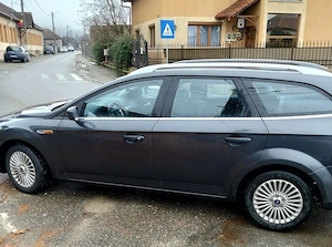 Vând Ford Mondeo Mk4 1.8 tdci a.f.2008 - imagine 3