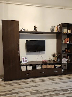 Vand garsonieră 