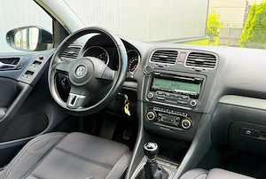 Volkswagen Golf 1.6 TDI DPF Trendline - imagine 13