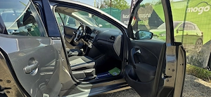 Vw Polo an 2010 motor 1200 cm3 benzina climatronic  - imagine 8