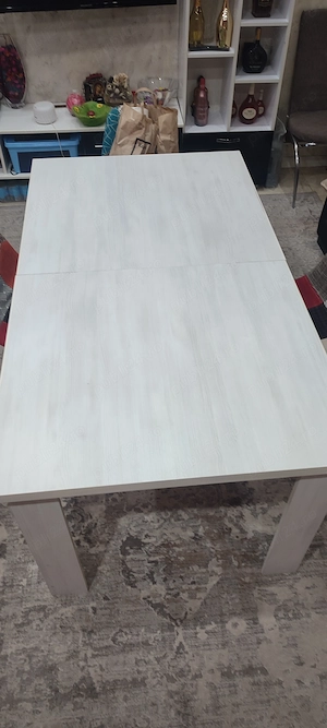 Masa extensibila 8-10 persoane 
